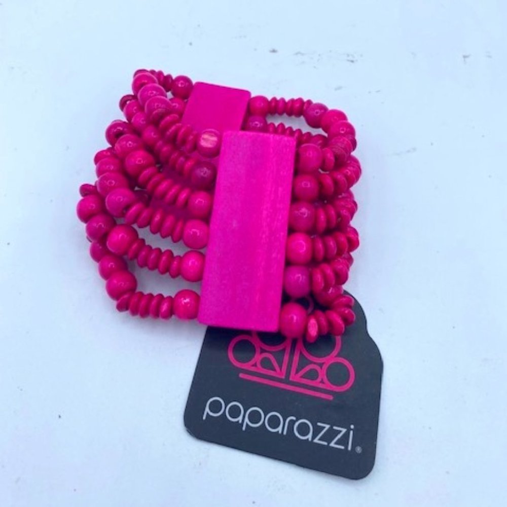 Paparazzi Dont Stop Belize-ing Pink Bracelet